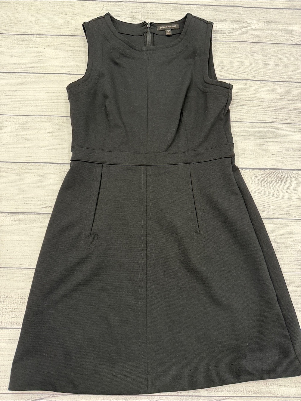 Banana Republic Black Fit Flare Dress Petite 6 Sleeveless Womens